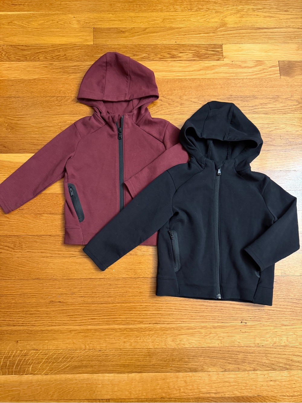 Old Navy 2 Kids' Dynamic Fleece Hoodies in Red/Black - Size 2T